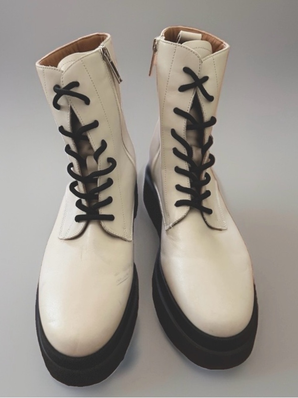 Aquatalia 9.5 Leather Platform Combat Boots Ivory Black Lug Sole